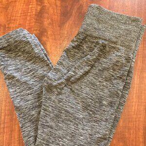 Fornia -Leggings -  Heather Gray - One Size